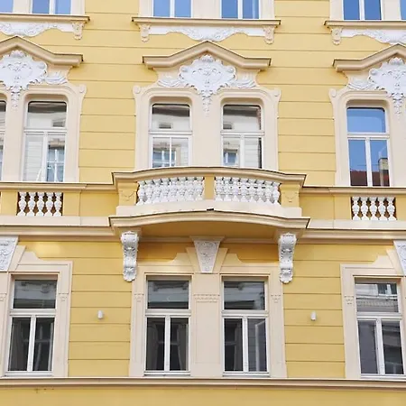 Quiet In A Short Distance From The Apartment *